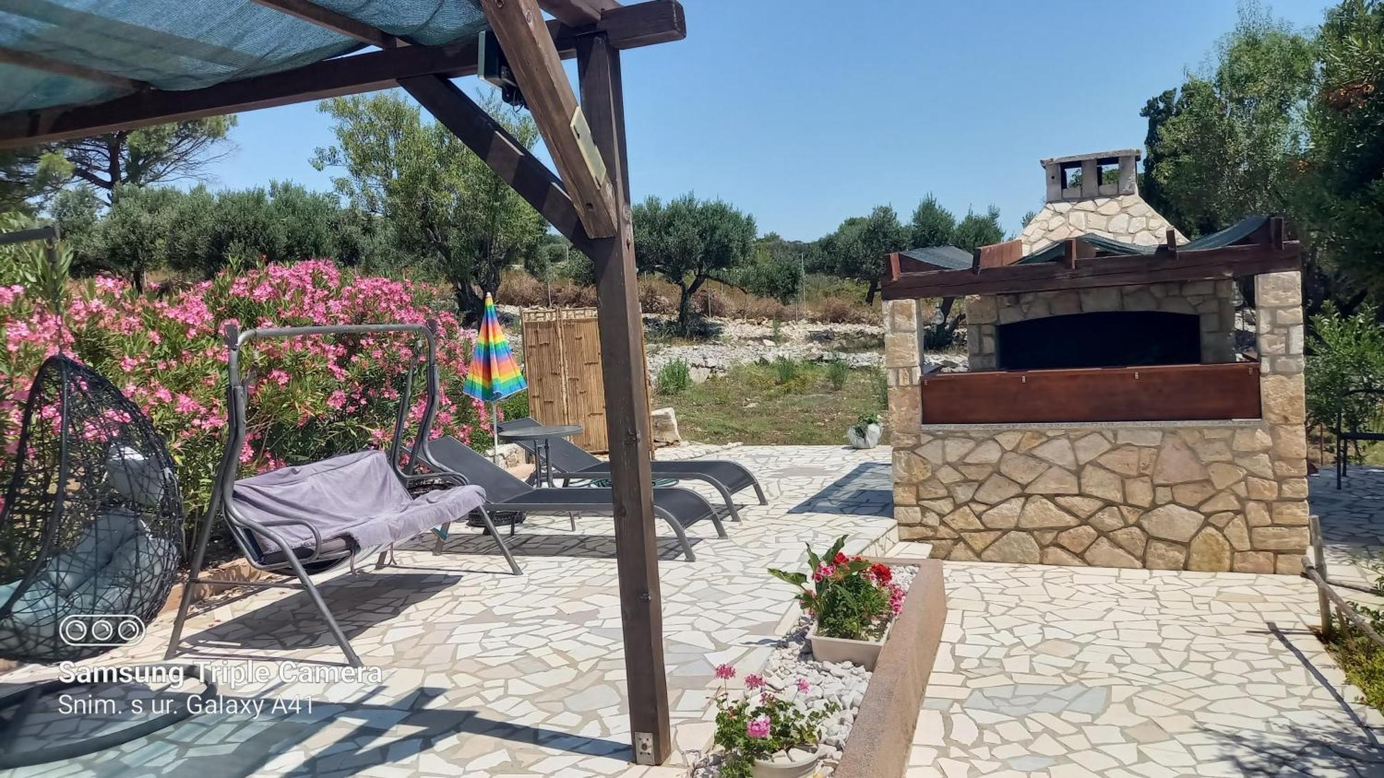 Eco Secluded Apartments Zabodarski Čunski Esterno foto