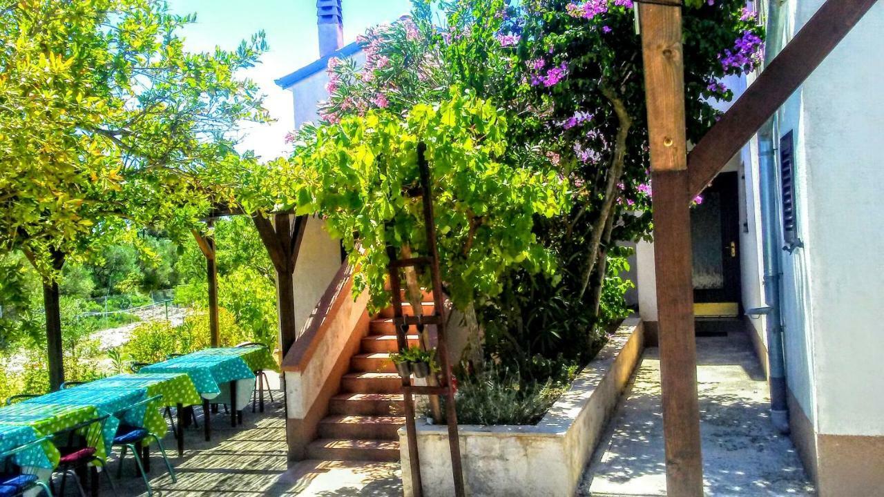 Eco Secluded Apartments Zabodarski Čunski Esterno foto